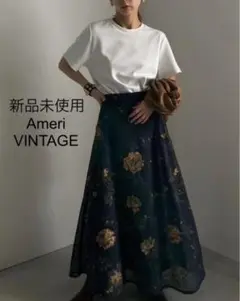 未使用♦AMERI JEANNETTE FLARE SKIRT