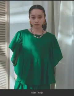 manana suerteのトップス