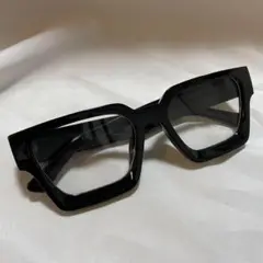 Item thumbnail for item 70b26db4-af59-4d67-822c-7452658459cb