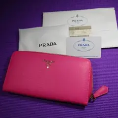 PRADA ピンク レザー 長財布