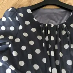 SALE❗️(クリスモンテス)ドット柄シアー素材トップス