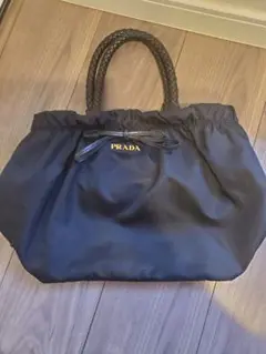 プラダバック