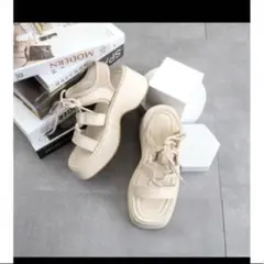 新品　レースアップ　厚底　サンダル　オフホワイト