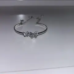 ブレスレット　蝶