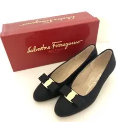 美品‼️Ferragamoフェラガモ ローヒール パンプス ネイビー 23.5cm