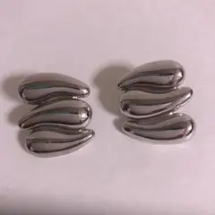 ピアス