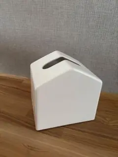 ケユカ　ティッシュケース　ホワイト