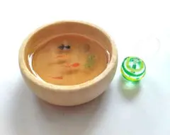 No.808 ミニチュア金魚鉢とヨーヨー 金魚置物 ドールハウス シルバニア