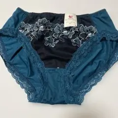 Item thumbnail for item da82d1a2-30f4-4bb2-9972-9f68d357f03a