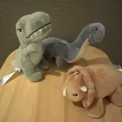 H&M home 恐竜ぬいぐるみセット