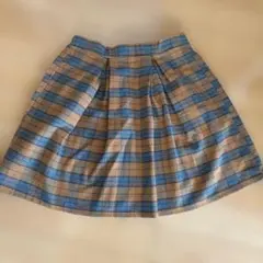 レトロなスカートで可愛い〜です！