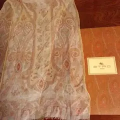 【美品】ETRO エトロ 　優しいペイズリー柄　 シルク100%スカーフ　透け感