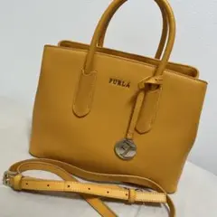 【希少】FURLA レザー　ハンド　ショルダー　2way テッサ
