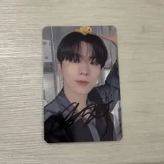 Item thumbnail for item 410455a7-ea38-4630-a43d-c010970de1ca