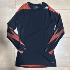 アディダスアンダーシャツadidas techfit compression