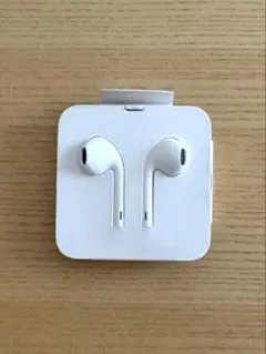 Apple 純正　Lightning（ライトニング）イヤホン①