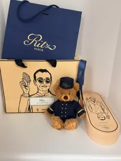 RitzParisベア　リッツパリ　くま 🧸🤎 𝑹𝒊𝒕𝒛 𝑷𝒂𝒓𝒊𝒔 のくまちゃん かわいい子2人連れて