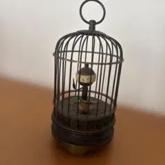アラーム付き鳥かご時計　中古動作品　レトロ　ゼンマイ時計　【動画あり】 アラーム付き鳥かご時計中古動作品レトロゼンマイ時計【動画あり】