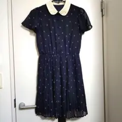 美品　新品未使用　ネイビー　花柄　半袖　ひざ丈ワンピース　S