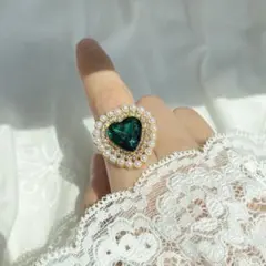 Item thumbnail for item 3a750b9b-b70b-45bc-8d18-588e9a08456c