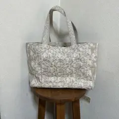 ハンドメイド　手提げバッグ　バラ柄エレガント