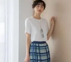 《新品.未使用》 23区　ホワイト Tシャツ 40サイズ