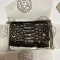 ジャンニヴェルサーチ、イタリア製、ヘビ革、キーケース、