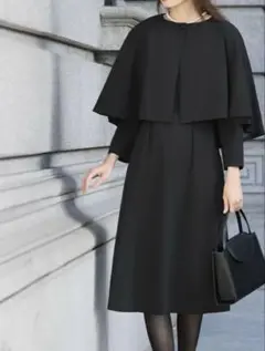 自宅で洗えるケープ&ワンピースの2点セットブラックフォーマルスーツ　喪服　礼服