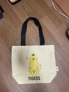 阪神タイガース　配布限定　キャンバストートバッグ