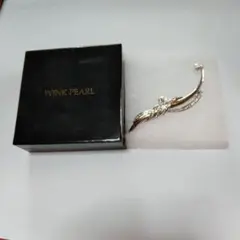 WINK PEARLのブローチ