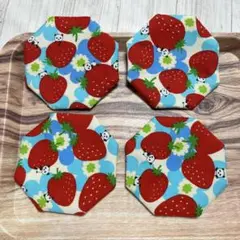 パンダちゃんと苺のコースター　8角形のコースター　八角形