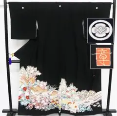 2596★着物・帯★ 本加賀友禅 三口章 黒留袖 荒波に四季折々の花鳥 加賀五彩