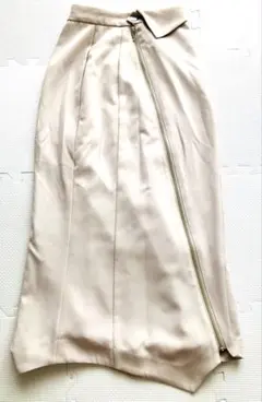 リエンダ　ベージュ ジッパー付きタイトスカート