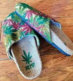 Item thumbnail for item 141280cf-c30c-4516-8c6a-661186e9e5a1