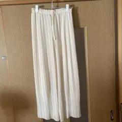 アースミュージックエコロジーパンツ　ウエストゴムアイボリー