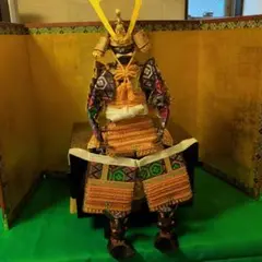 昭和レトロ　五月人形 鎧飾り 「絲俳域大蹬 」 甲冑 豊泉作 昭和レトロ五月人形 鎧飾り 「絲俳域大蹬 」 甲冑 豊泉作
