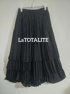 美品★LaTOTALITE　ブラックプリーツロングスカート　ボリュームプリーツ