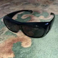 Coleman オーバーサングラス