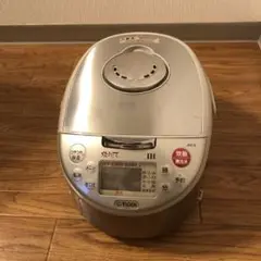 TIGER JKC-F 炊飯器 無洗米対応 ホワイト 3449104018_999.jpg