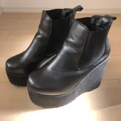 厚底ブーツ