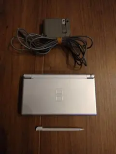 ニンテンドーDS Lite シルバー 本体