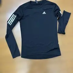 「ご予約済みです」adidas 黒 長袖 トップス
