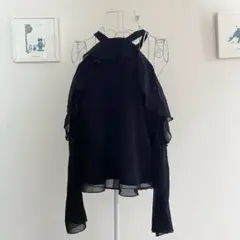 MANGO SUIT オフショルフリルシフォンブラウス　ブラック7604