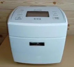 三菱 IH 炊飯器 2019年製造 5,5合 NJ-VE109-W 三菱電機 備長炭 炭炊釜 NJ-VE109 価格比較 - 価格.com