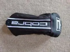 Cobra ドライバー用ヘッドカバー 黒 ダメージあり