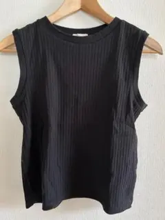GU ﻿ノースリーブ 黒 リブ素材 シンプル 無地 インナー 中古