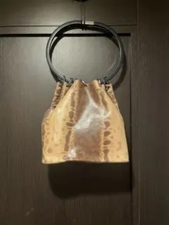 【希少】GUCCI パイソン柄 型押し ハンドバッグ 巾着型