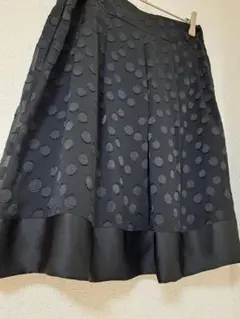 美品　UNTITLED　黒ドット柄フレアスカート 夏　ワールド