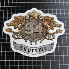 ［限定価格] supremeステッカー