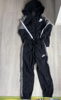 Item thumbnail for item c2bc2c6a-530c-4916-aa89-c815da945d46